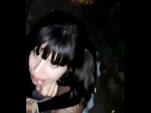 ❤️ Гудамжинд чихэр авахын тулд бэлэг эрхтэн хавдсан ❌ Порно mn.verhentai.ru